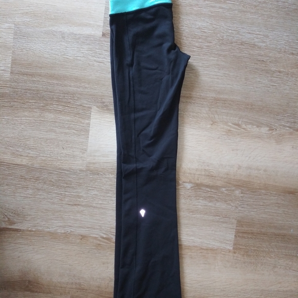 Ivivva By lululemon Girls Reversible pants 12 - Picture 5 of 8